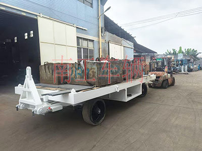 35吨双牵引重型ky平台_KY（中国）一站式服务平台 白色3I.jpg