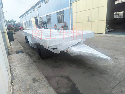 35吨双牵引重型ky平台_KY（中国）一站式服务平台 白色I.jpg