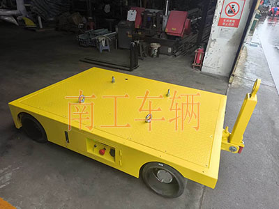4吨自走式电动ky平台_KY（中国）一站式服务平台 牵引拖车5I.jpg